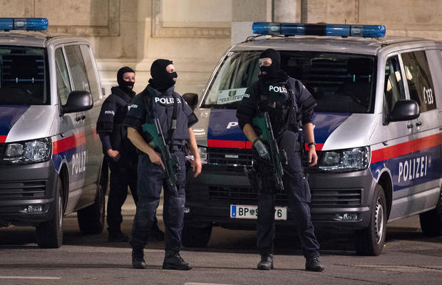 Gunmen open fire in Vienna, killing 1 and wounding 15