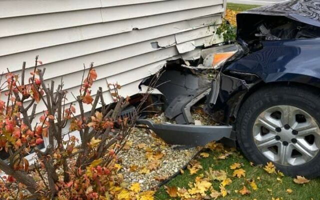 Car Hits House in Tuscola County