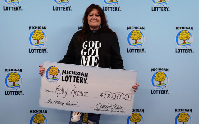 Chesaning Woman Wins $500,000 in Michigan Lottery Instant Game